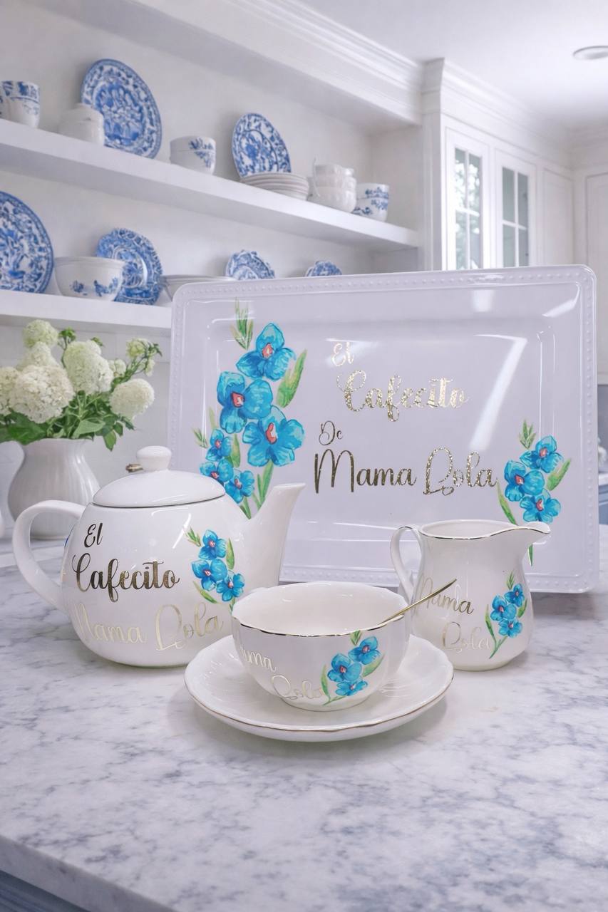 Set de jarra de te, taza, jarrita y bandeja perfecto para tu rinconcito de te o café, perfecto para regalos, decorar tu cocina y personalizar para alguien especial.